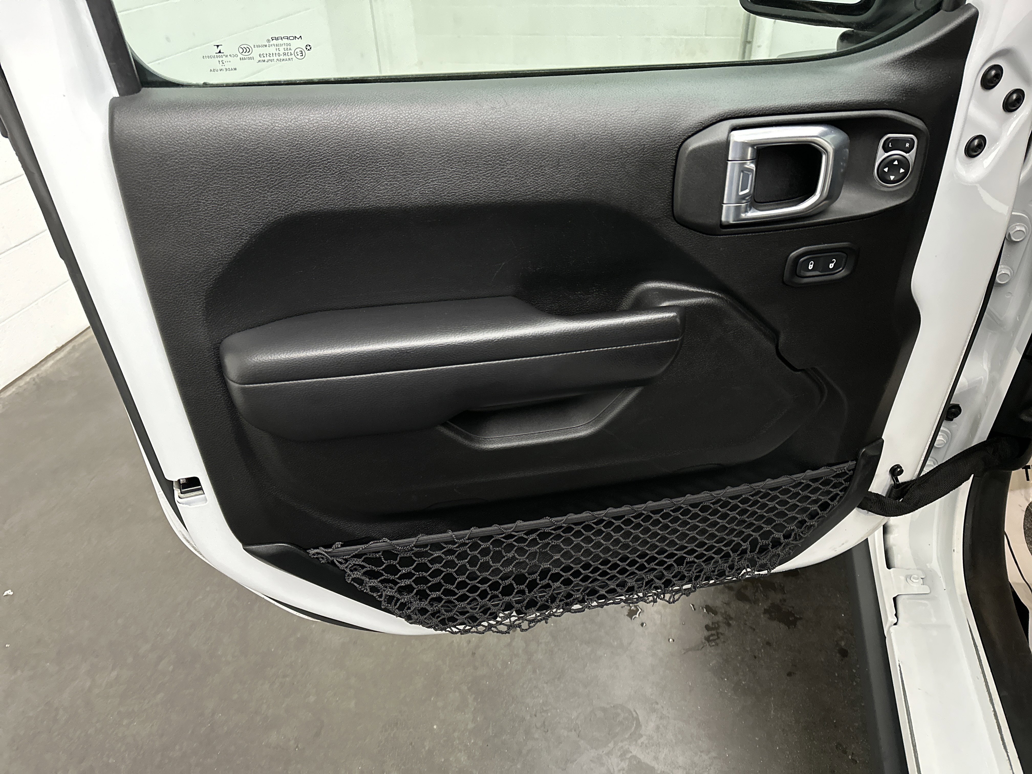 Used 2021 Jeep Wrangler Sport AWD/4WD image 18