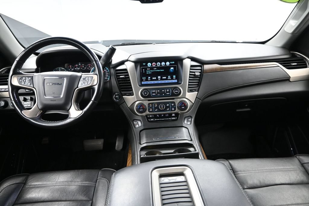Used 2019 GMC Yukon Denali w/ Denali Ultimate Package AWD/4WD image 35
