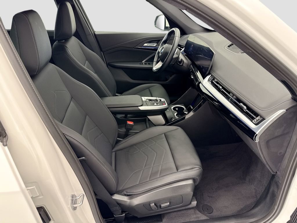Certified 2025 BMW X1 xDrive28i w/ Convenience Package image 18