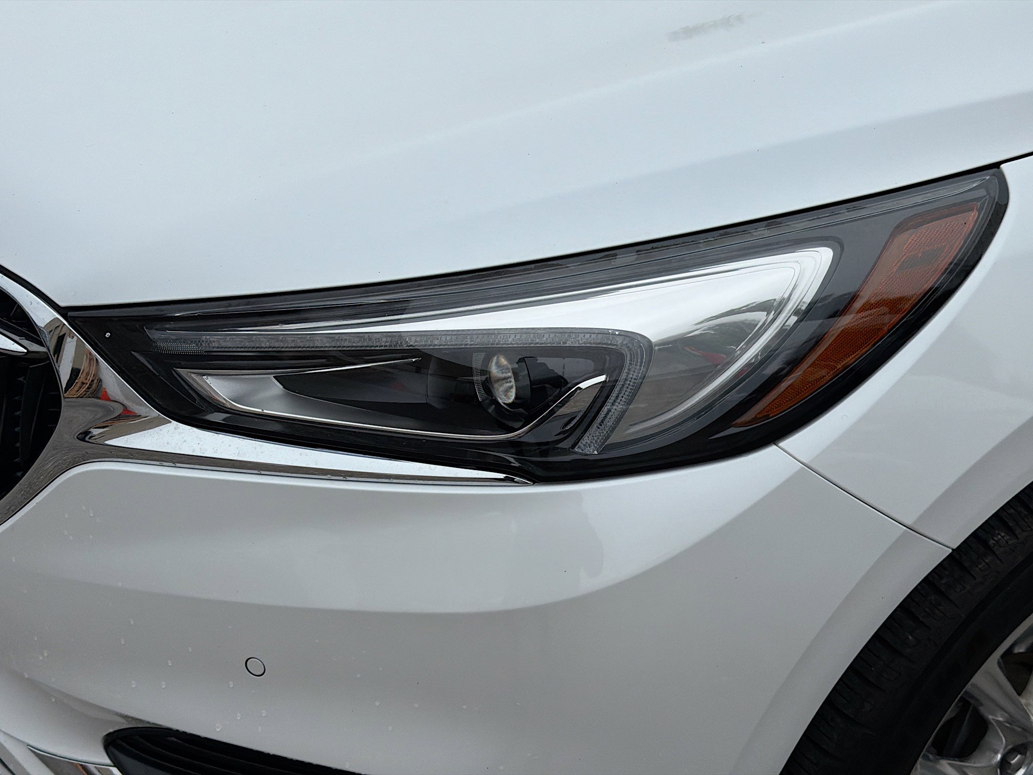 Used 2020 Buick Enclave Premium w/ Surround and Sites Package image 9