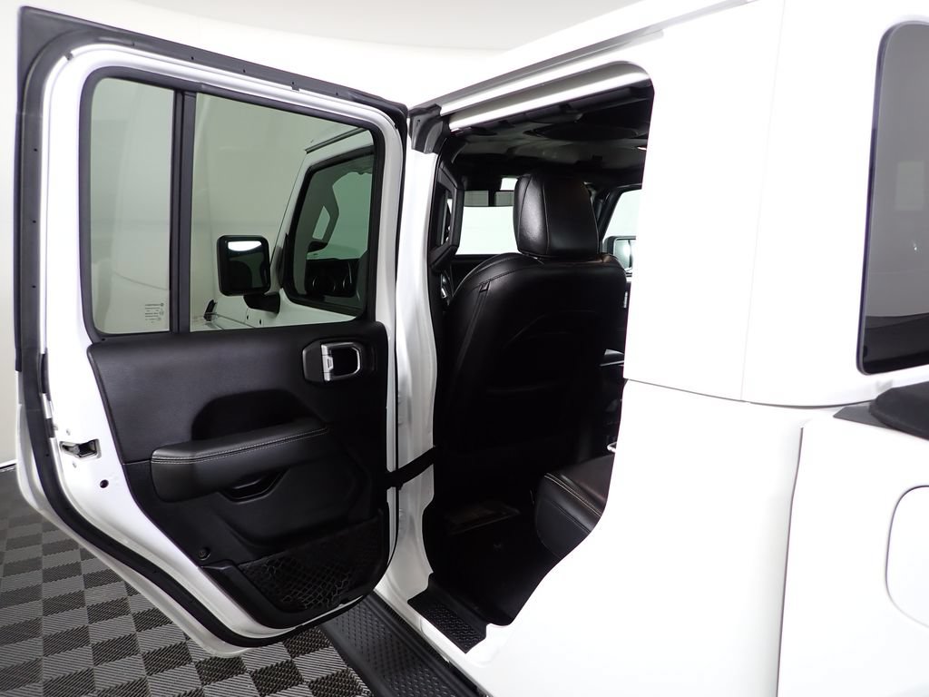 Used 2020 Jeep Gladiator Overland w/ Dual Top Group AWD/4WD image 31