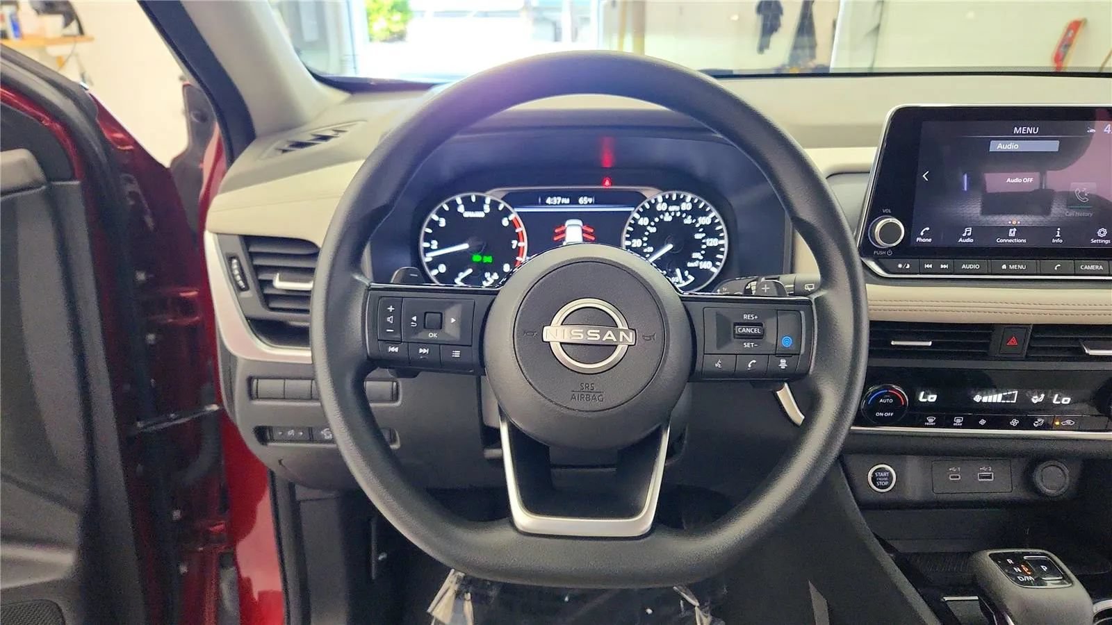 Used 2023 Nissan Rogue SV FWD image 32