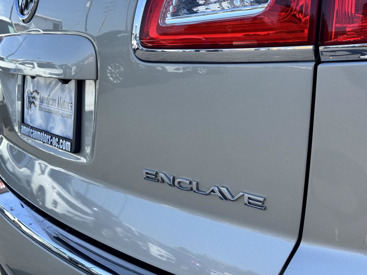 Used 2015 Buick Enclave Leather FWD image 16