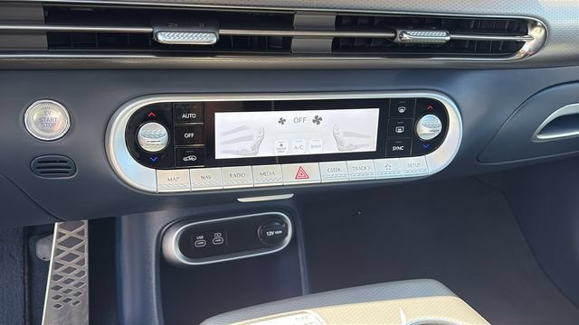 Used 2023 Genesis GV60 Performance AWD/4WD image 17