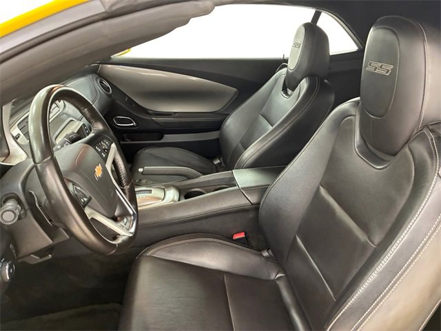 Used 2015 Chevrolet Camaro SS w/ RS Package image 12