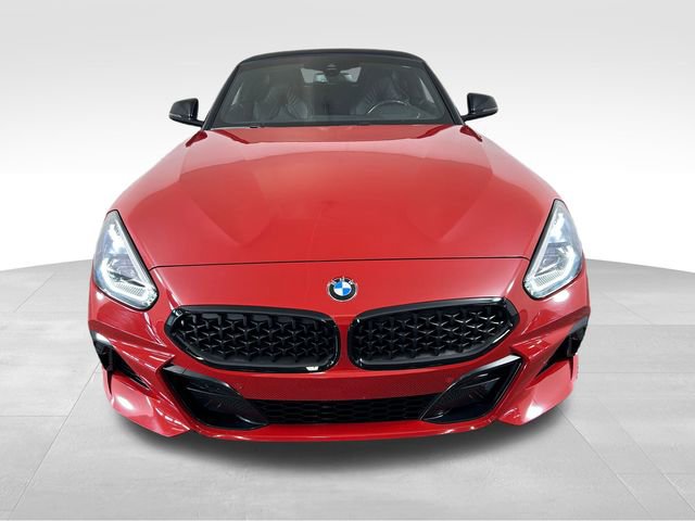 Used 2022 BMW Z4 M40i w/ Premium Package image 9