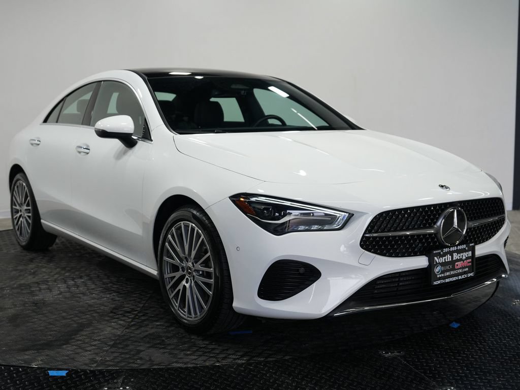 Used 2025 Mercedes-Benz CLA 250 4MATIC image 3