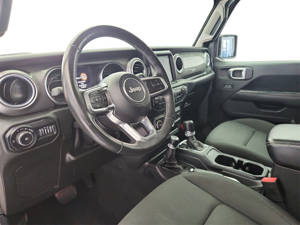 Used 2018 Jeep Wrangler Unlimited Sahara w/ Uconnect 4C Nav & Sound Group image 10