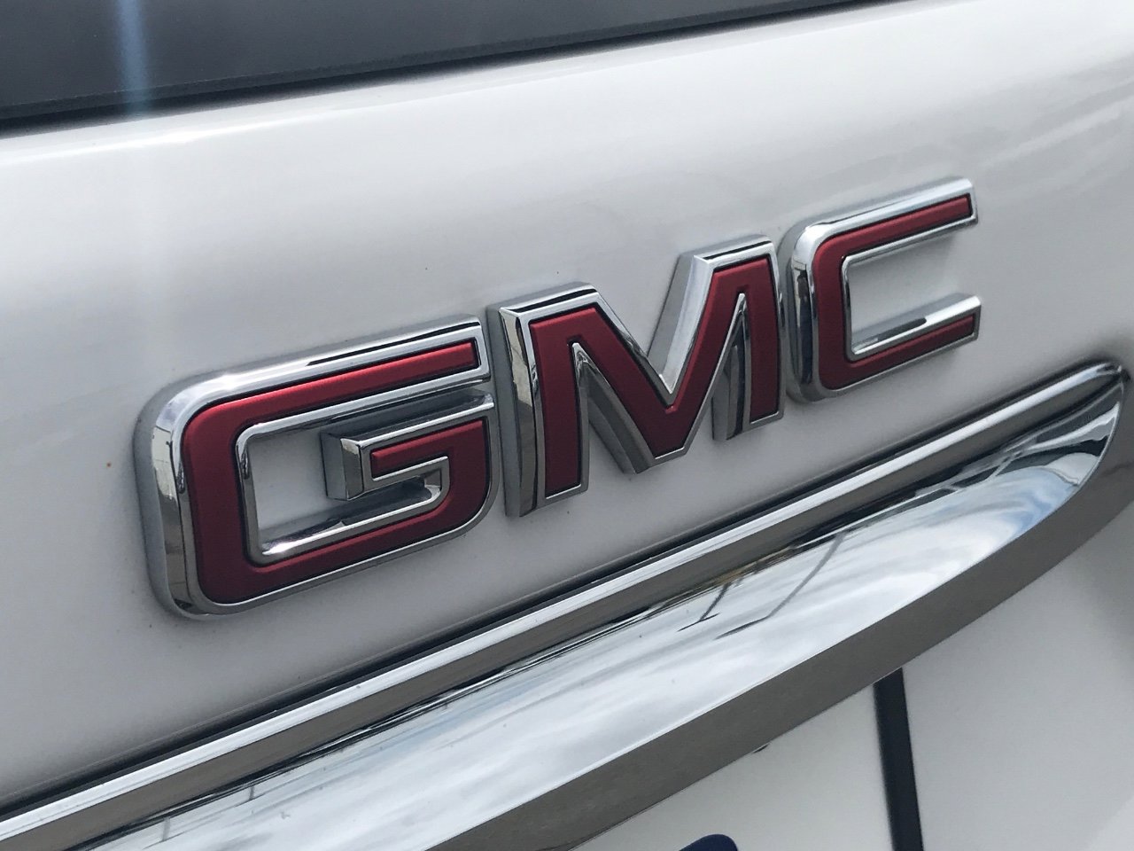 Certified 2024 GMC Terrain SLE w/ Driver Convenience Package AWD/4WD image 23