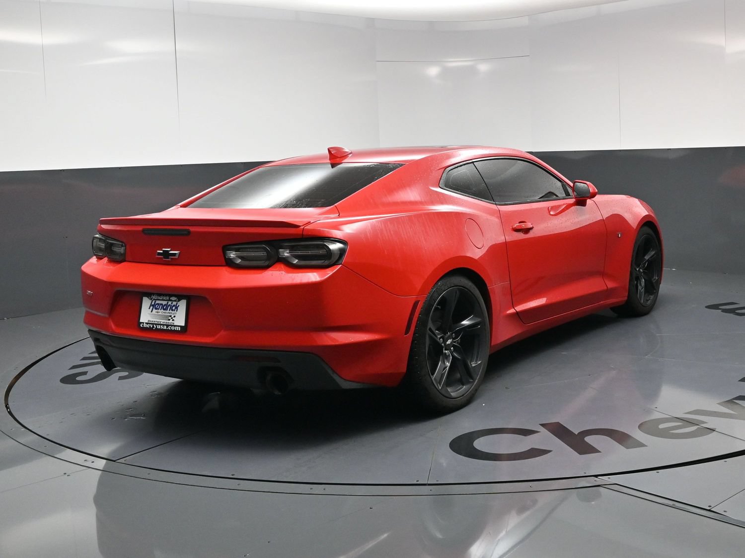 Used 2019 Chevrolet Camaro LT w/ RS Package RWD image 9