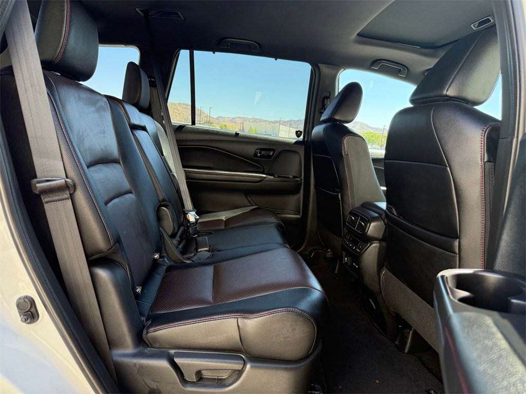 Used 2024 Honda Passport Black Edition image 32
