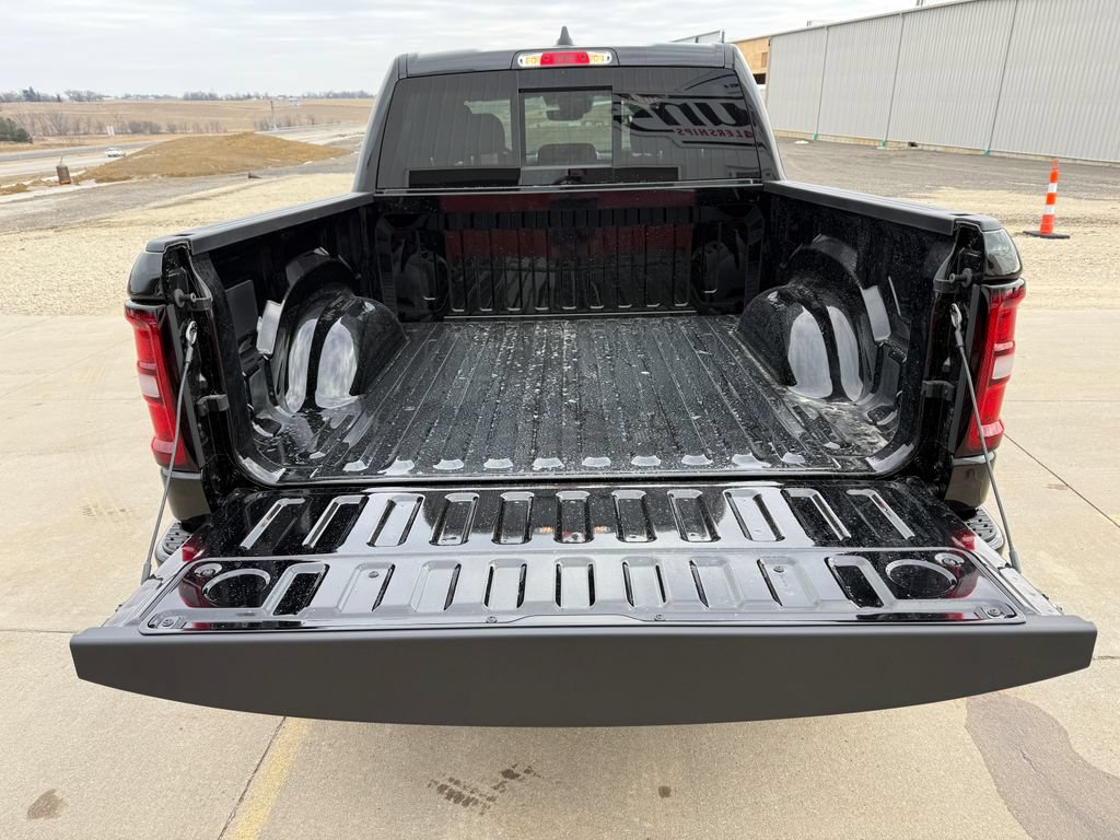 New 2026 RAM 1500 Big Horn AWD/4WD image 12