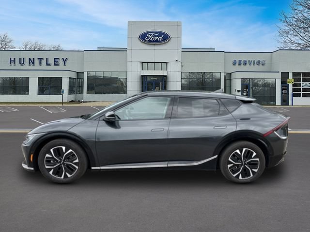 Used 2024 Kia EV6 Wind w/ Wind Technology Package AWD/4WD image 7