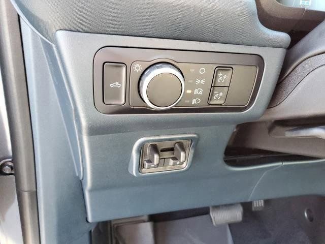 New 2025 Ford Maverick XLT w/ XLT Luxury Package image 17