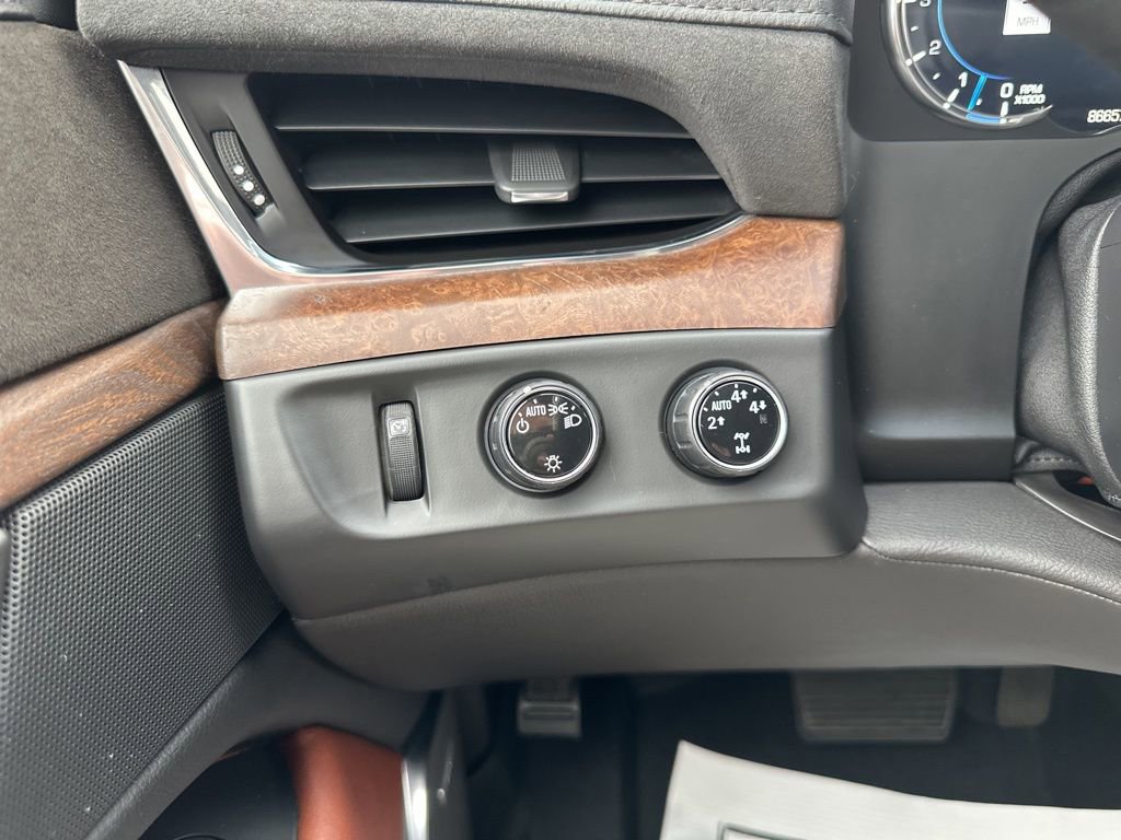 Used 2016 Cadillac Escalade ESV Luxury image 24