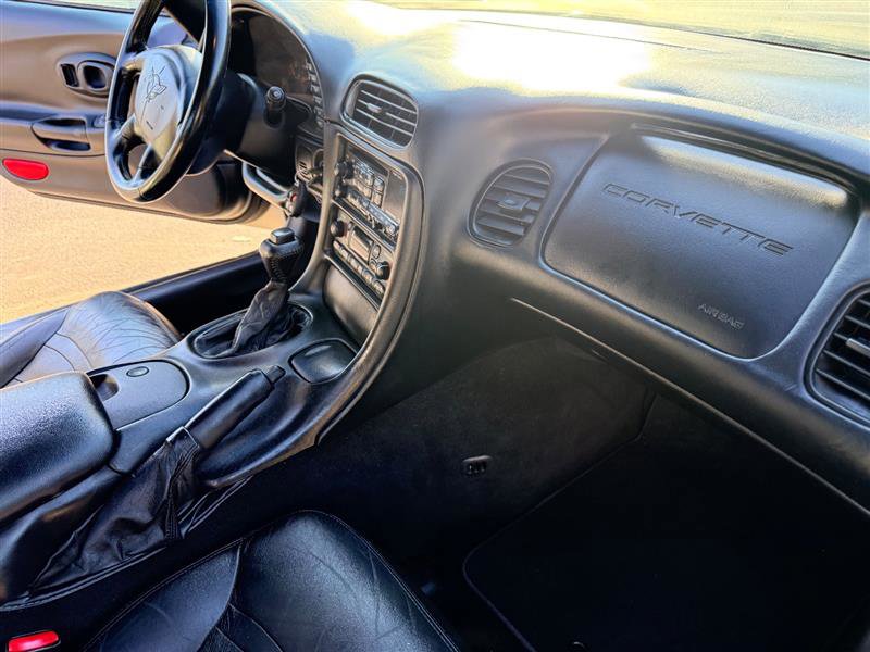 Used 2000 Chevrolet Corvette Convertible w/ Memory Pkg image 21