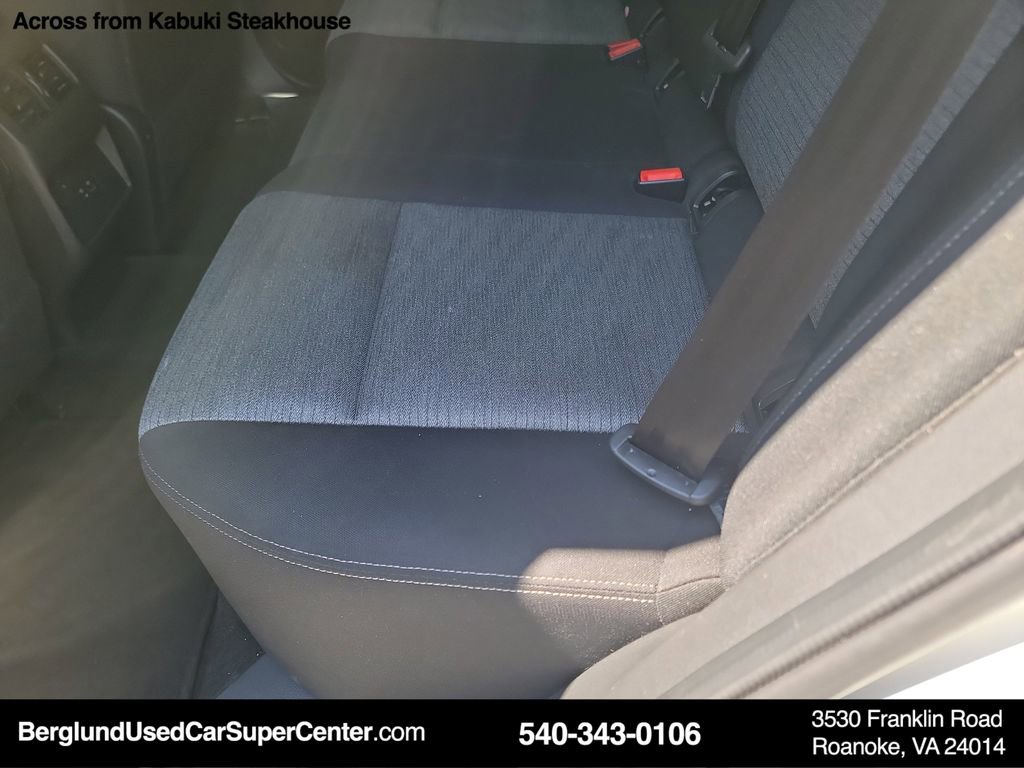 Used 2023 Nissan Rogue SV image 21