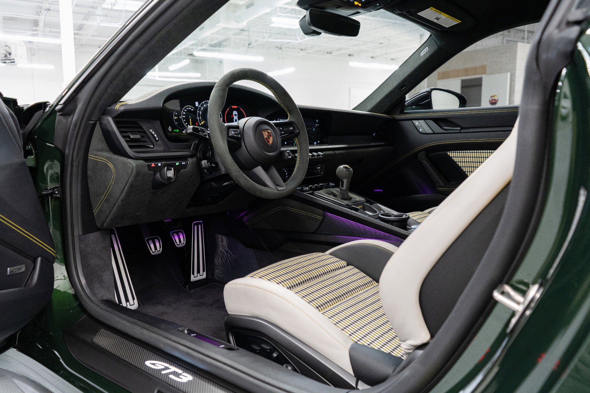 Used 2026 Porsche 911 GT3 image 18