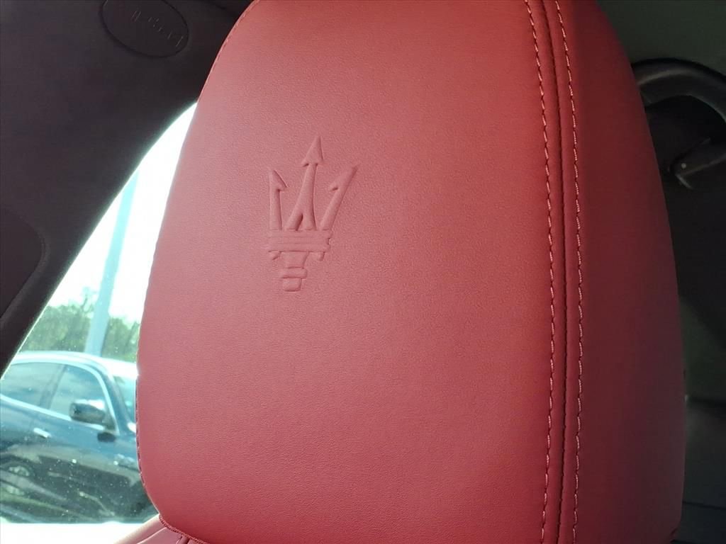 New 2026 Maserati Grecale Modena image 25