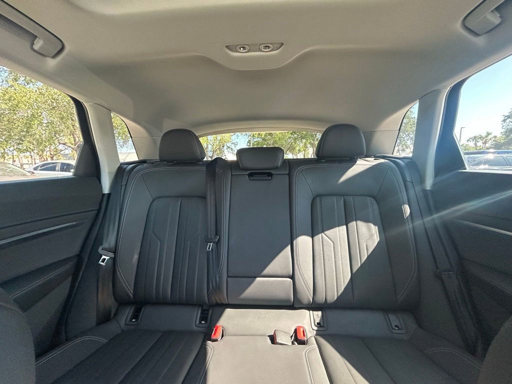 Used 2024 Audi Q8 e-tron Premium Plus w/ Premium Plus Package AWD/4WD image 13