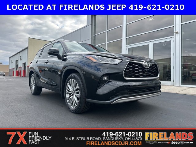 Used 2023 Toyota Highlander Platinum