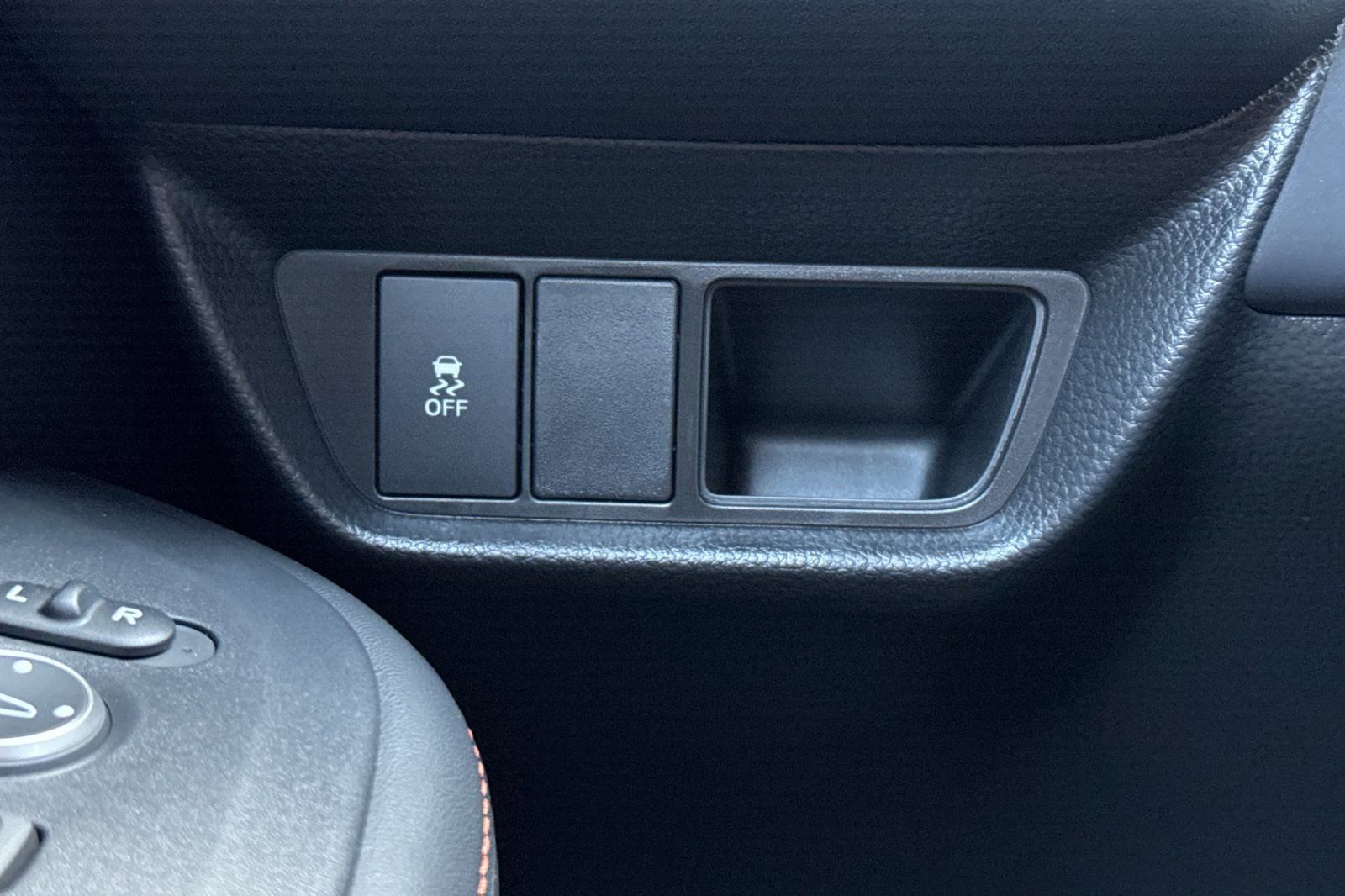 Certified 2026 Honda HR-V Sport image 30