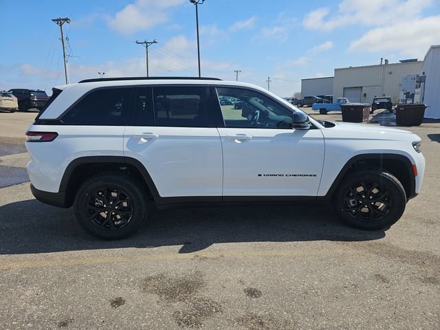 New 2026 Jeep Grand Cherokee Altitude AWD/4WD image 6