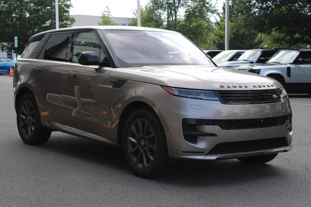 Used 2023 Land Rover Range Rover Sport SE Dynamic AWD/4WD image 3