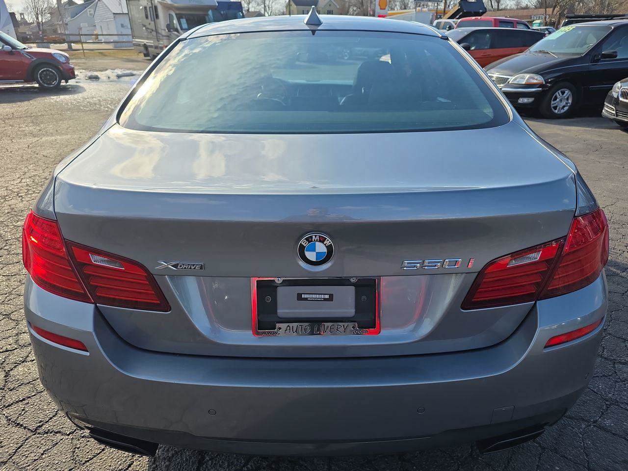 Used 2015 BMW 550i xDrive Sedan AWD/4WD image 14