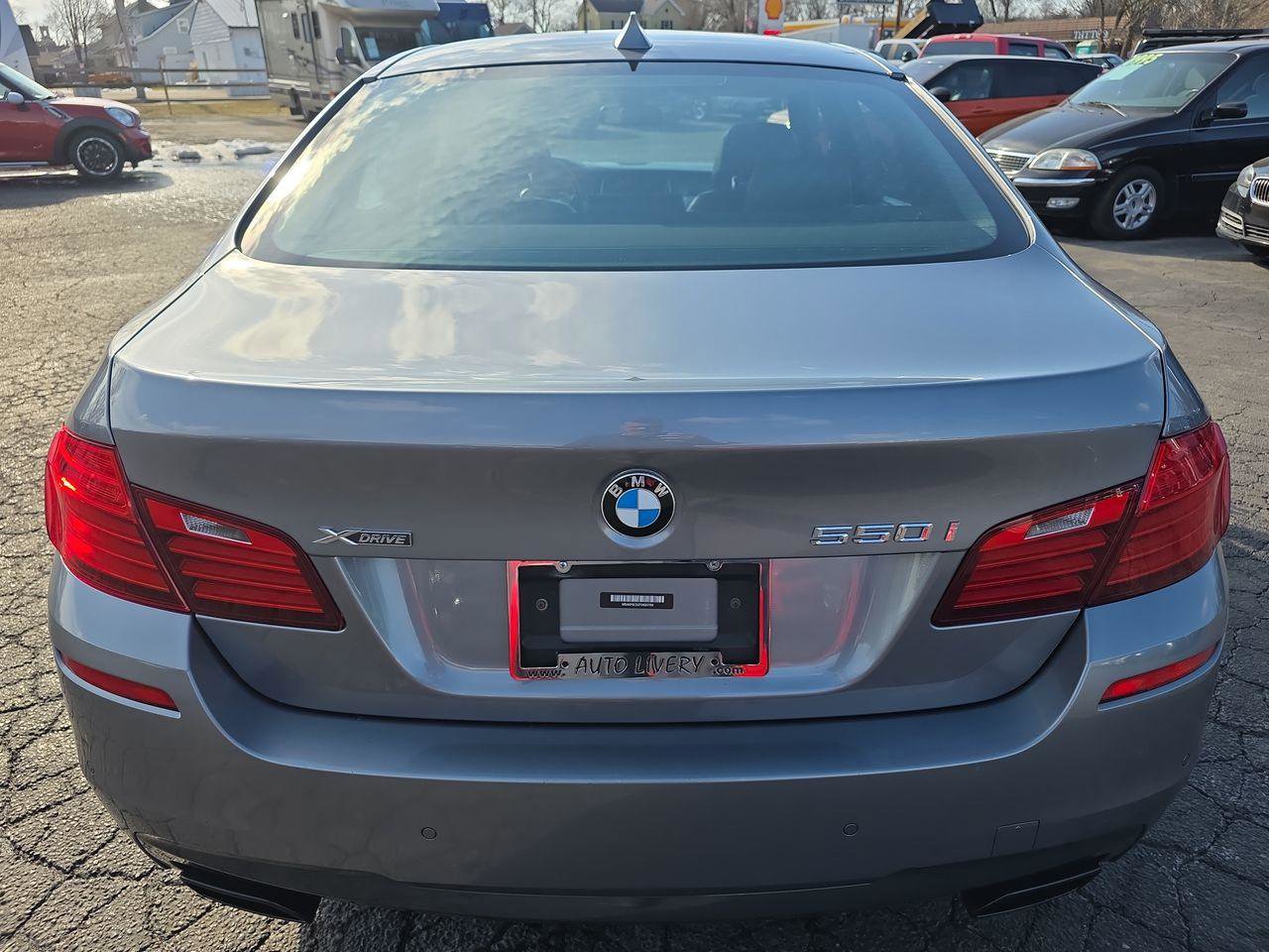 Used 2015 BMW 550i xDrive Sedan image 14