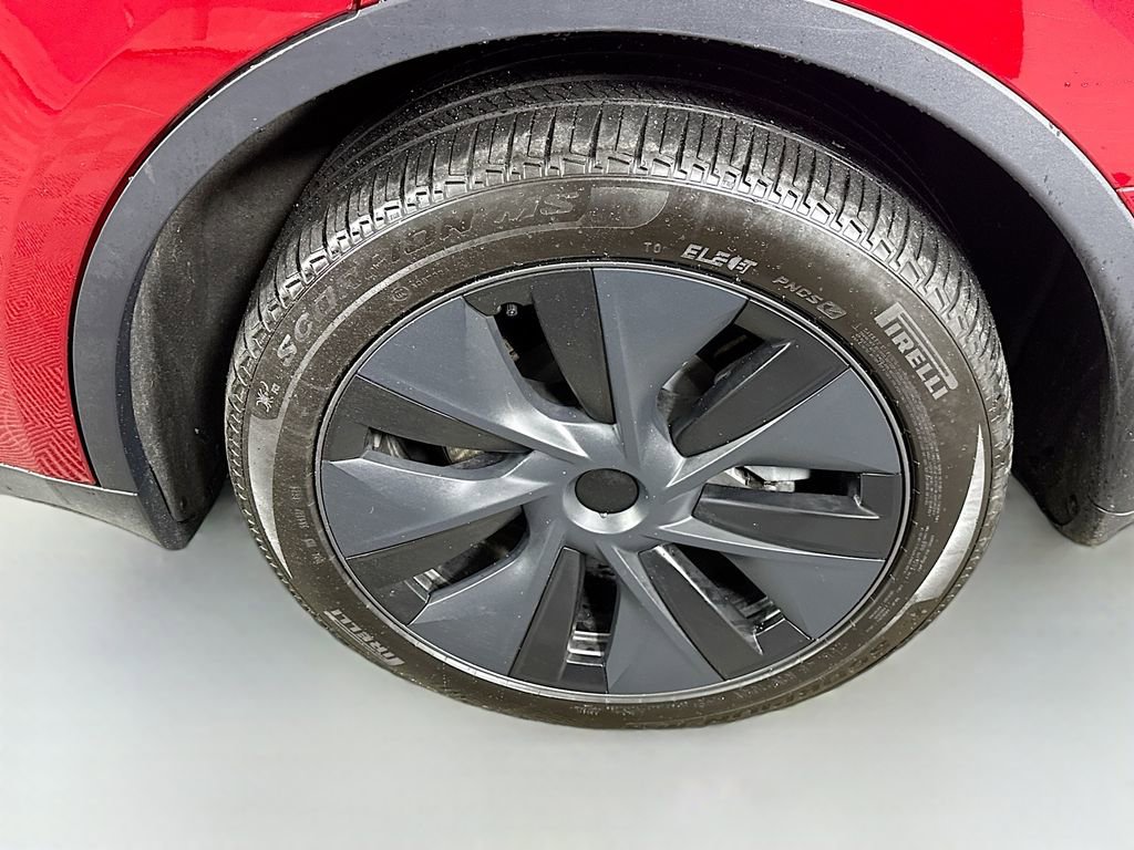 Used 2024 Tesla Model Y Long Range image 32