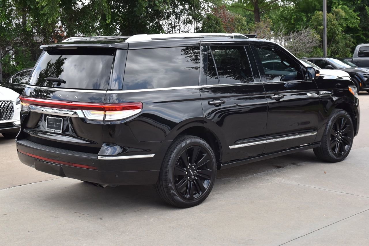 Certified 2024 Lincoln Navigator Reserve AWD/4WD image 7