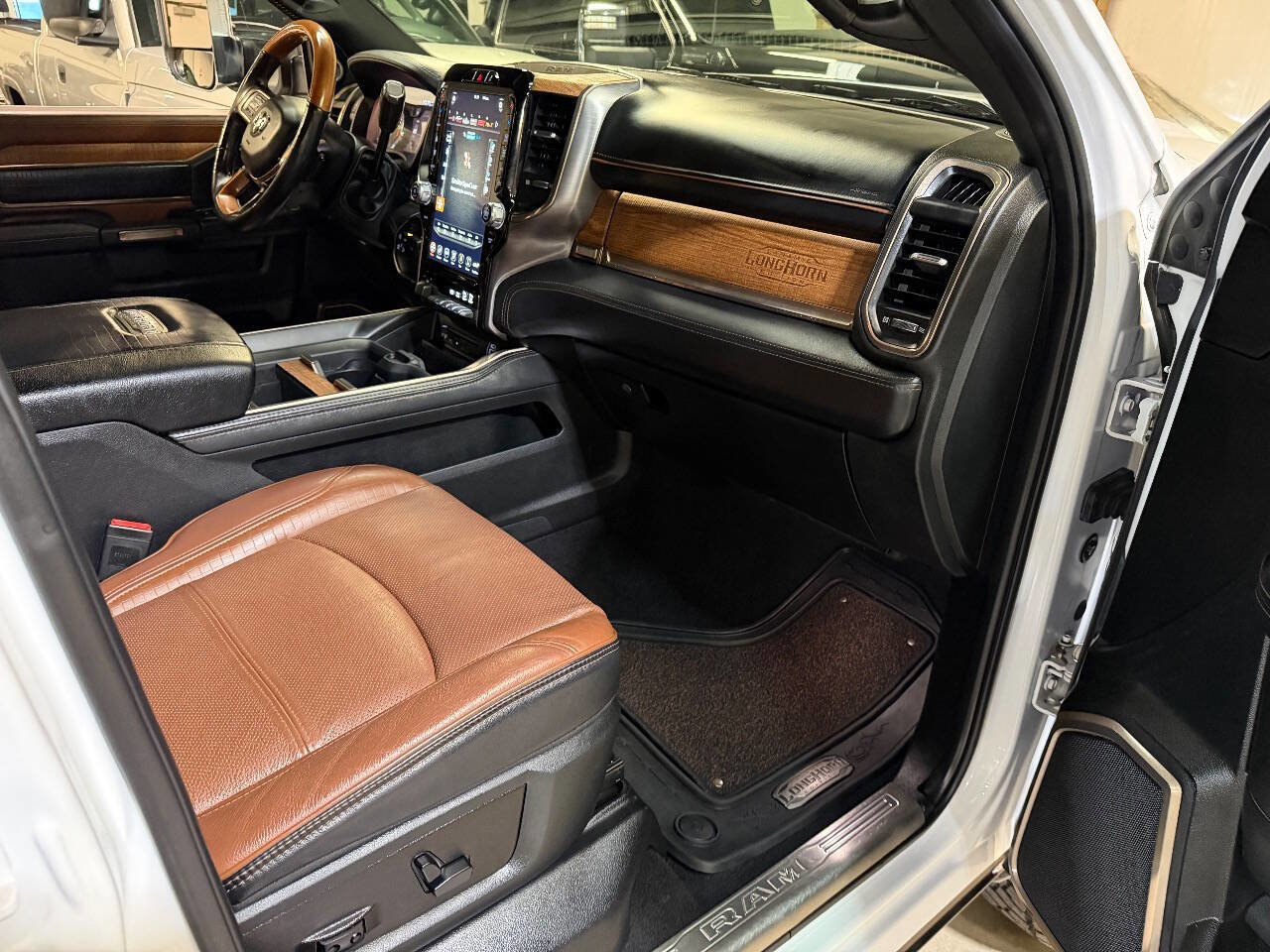 Used 2019 RAM 2500 Limited image 20