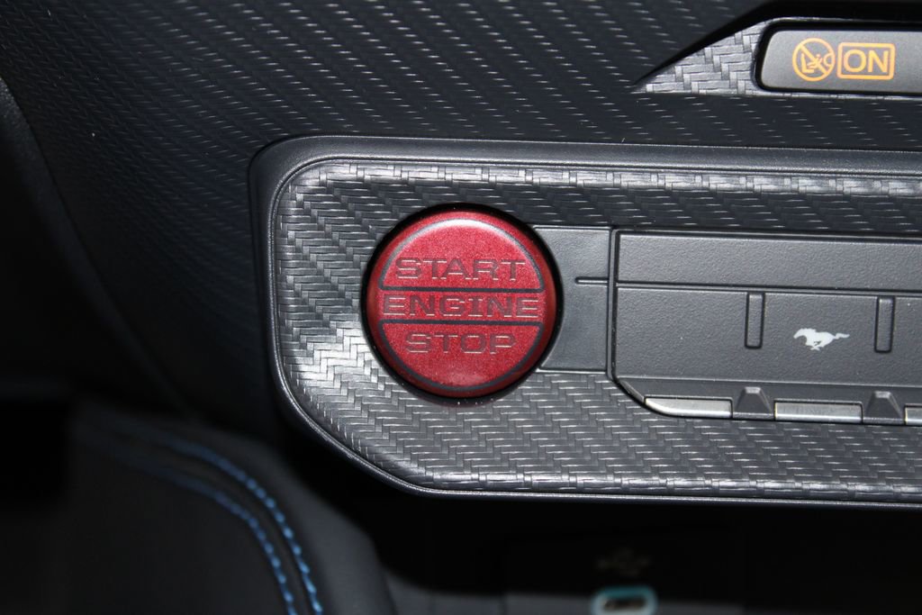 Used 2025 Ford Mustang Dark Horse image 36