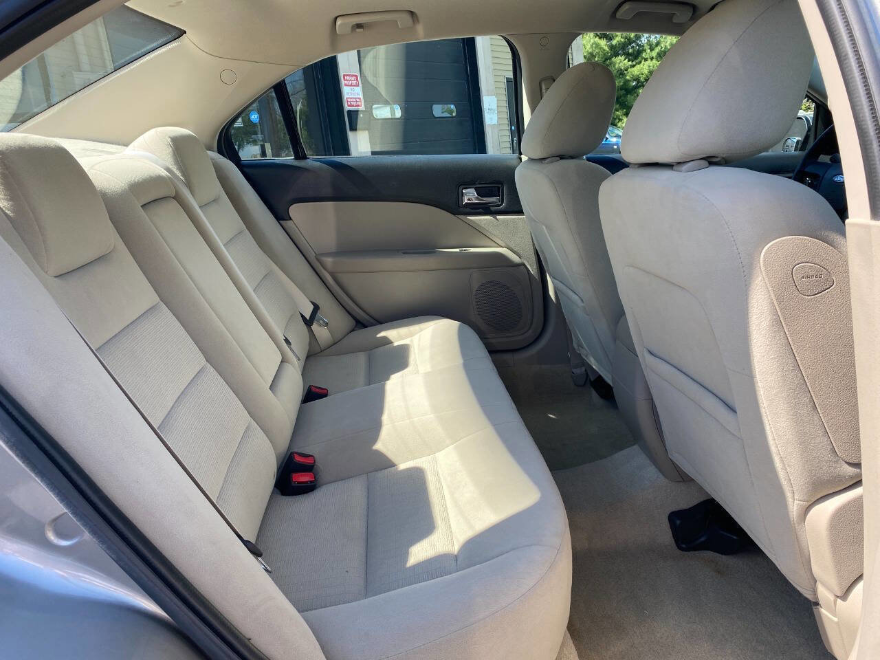 Used 2009 Ford Fusion SE FWD image 24