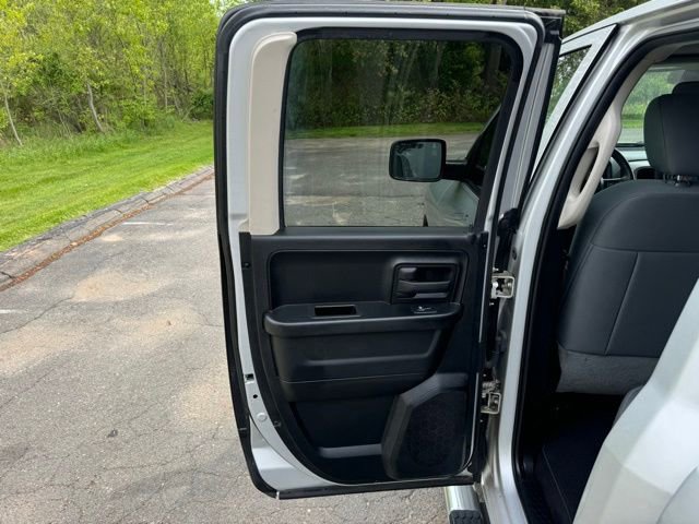Used 2018 RAM 1500 Express w/ Express Value Package AWD/4WD image 13