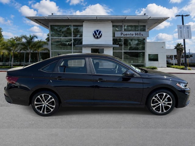 New 2027 Volkswagen Jetta Sport FWD image 3
