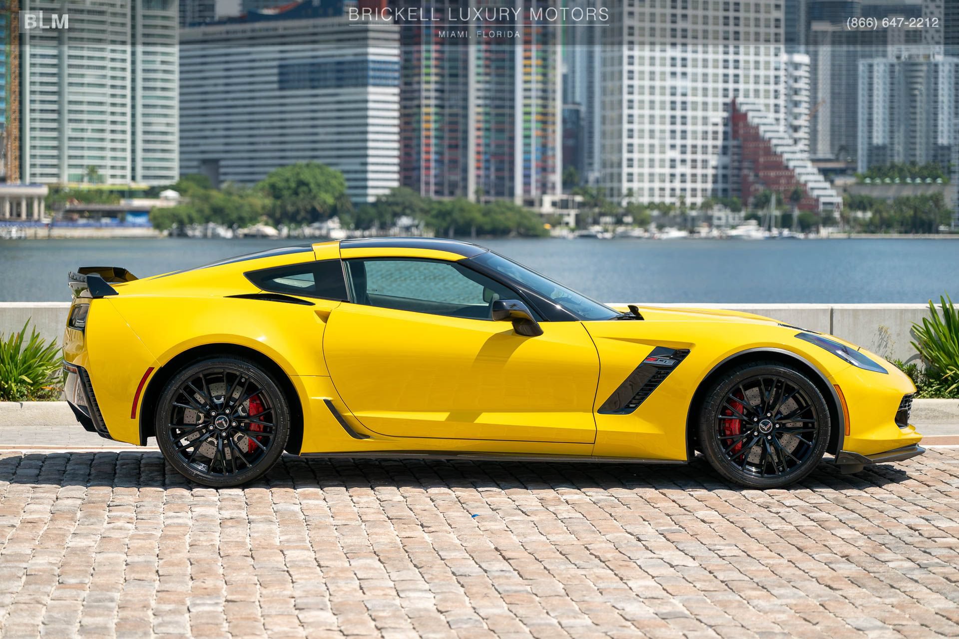 Used 2015 Chevrolet Corvette Z06 w/ 3LZ Preferred Equipment Group RWD image 13