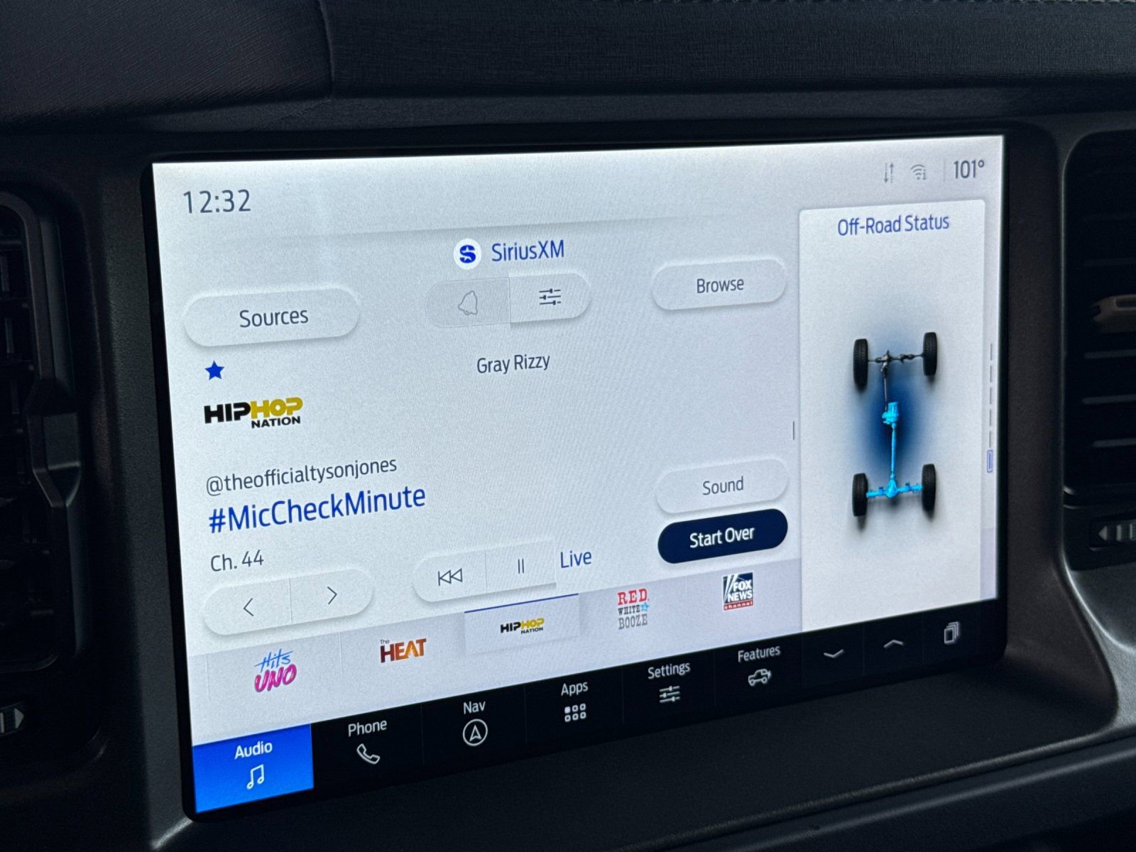 Used 2025 Ford Bronco Badlands image 21