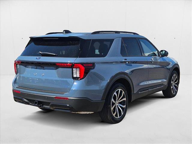 New 2025 Ford Explorer ST-Line image 2
