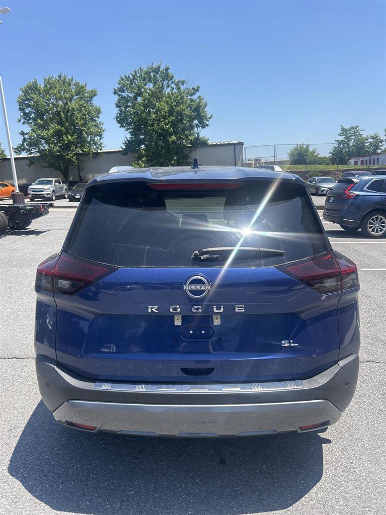 Used 2022 Nissan Rogue SL w/ SL Premium Package FWD image 5