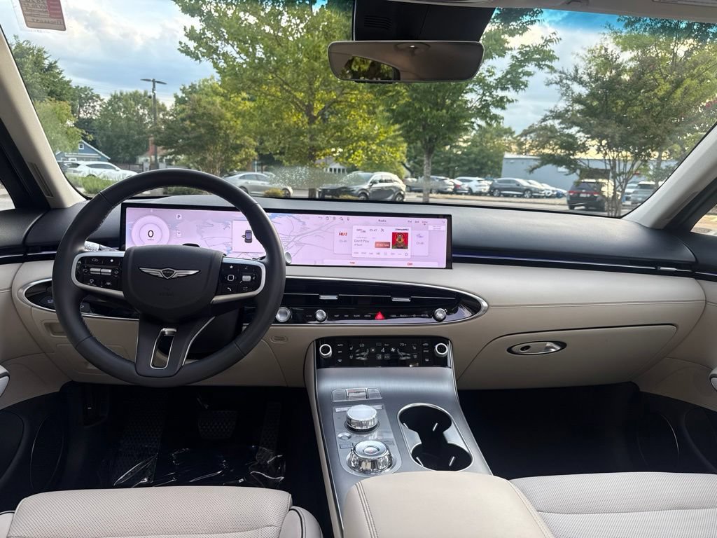 Used 2026 Genesis GV70 2.5T Advanced AWD/4WD image 14