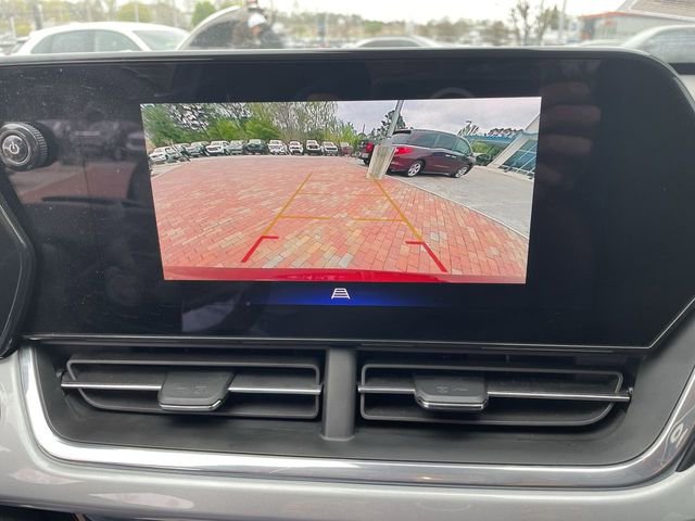 Used 2025 Chevrolet Trax LT w/ Driver Confidence Package FWD image 20