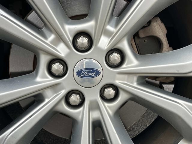 Used 2021 Ford Explorer Limited w/ Equipment Group 301A RWD image 14