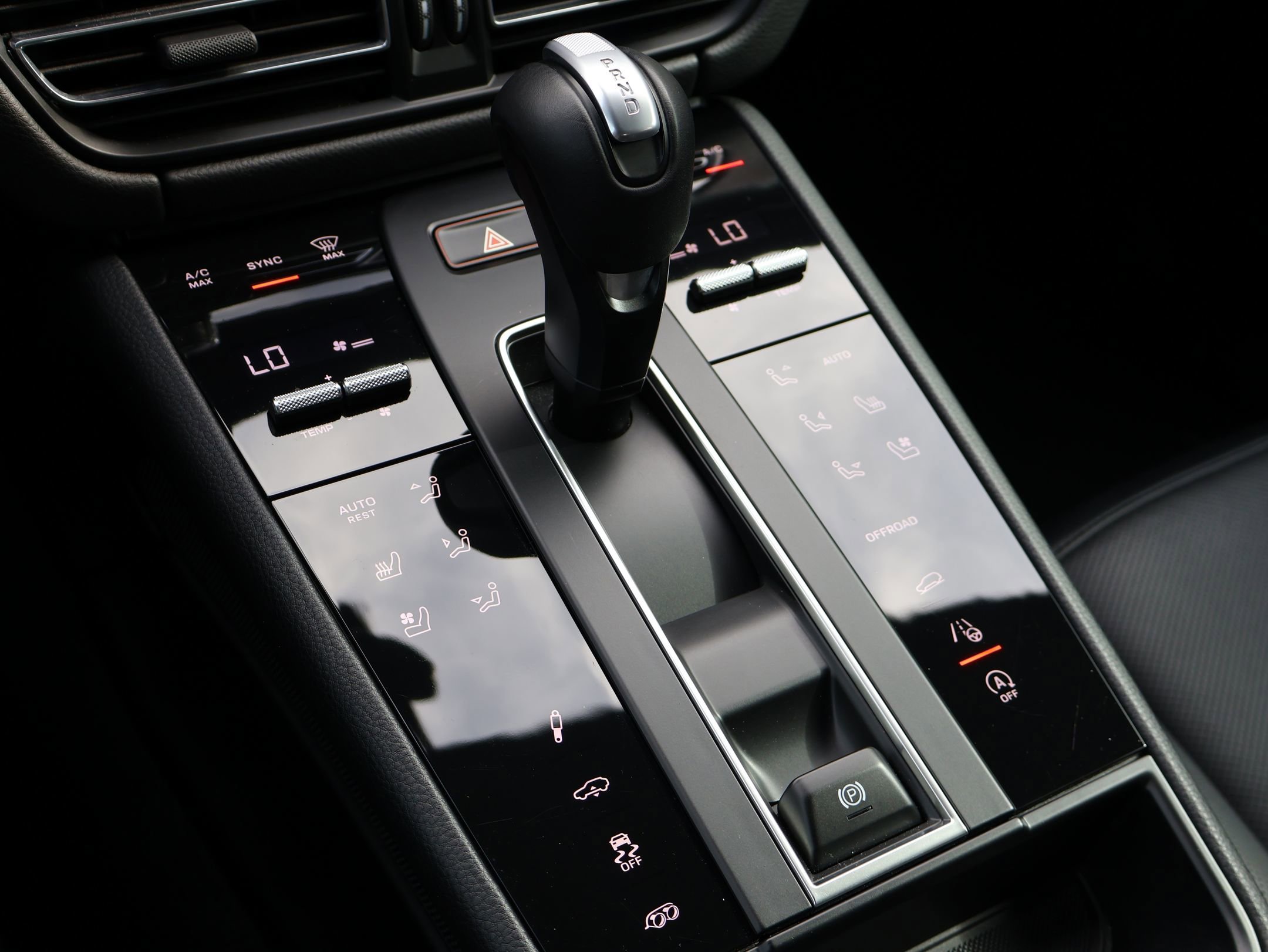 Certified 2024 Porsche Macan GTS image 21