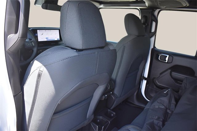 New 2025 Jeep Gladiator Sport image 12