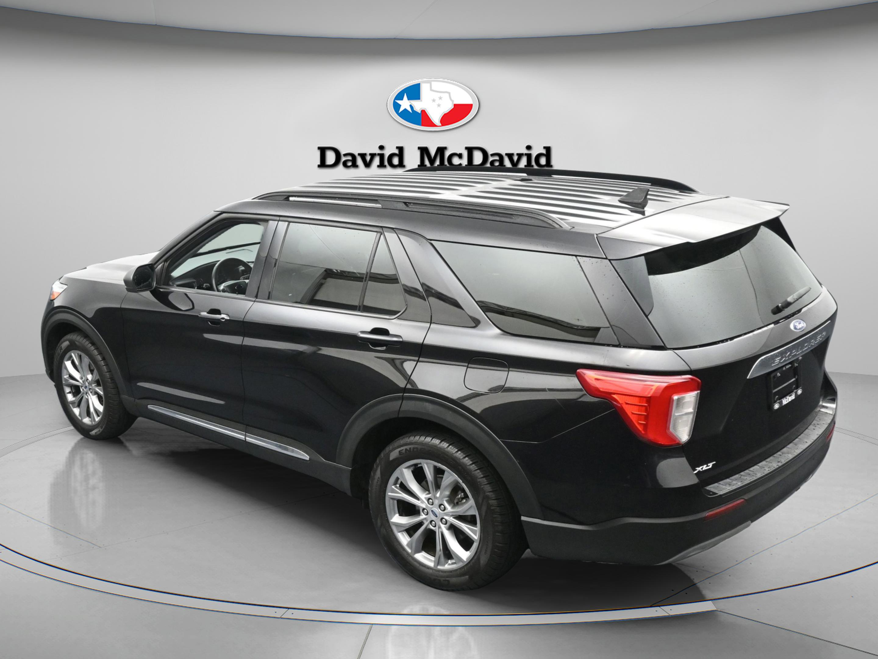 Used 2021 Ford Explorer XLT w/ Equipment Group 202A RWD image 38