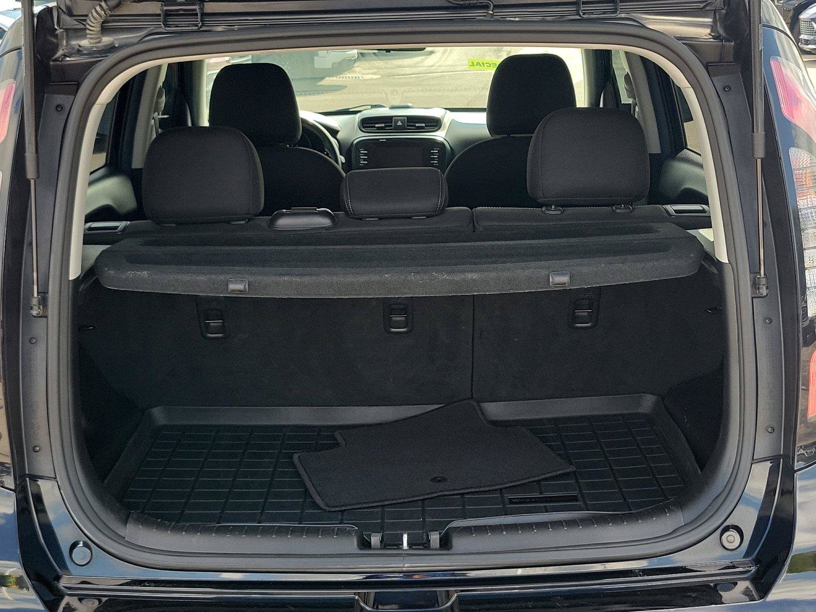 Used 2018 Kia Soul + FWD image 8