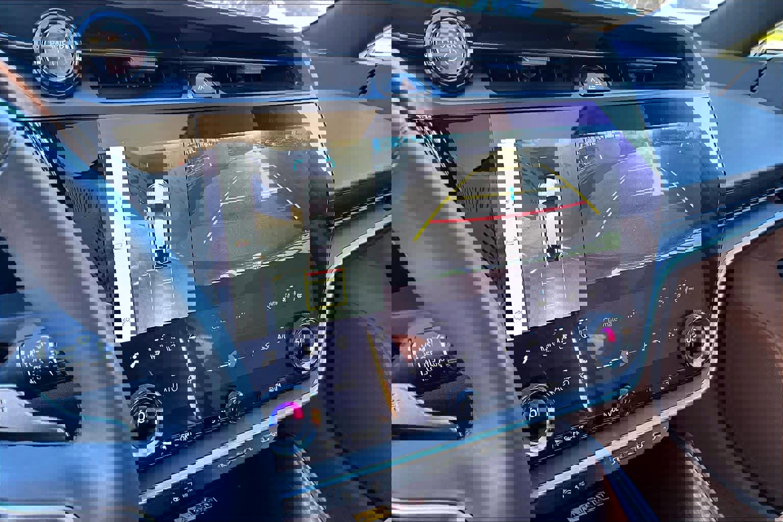 Used 2023 Lexus RZ 450e Premium image 25