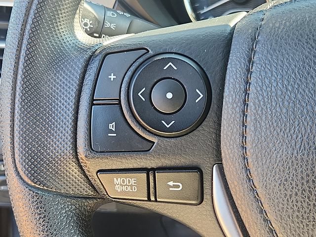 Used 2015 Toyota Corolla LE FWD image 20